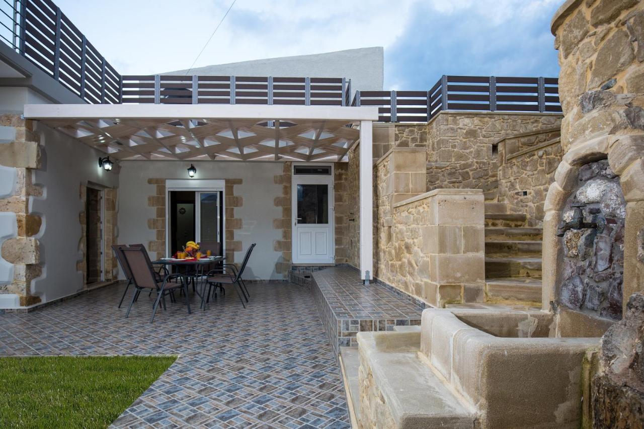 Castello Villa - Seaview Villa Atop The Venetian Walls Kissamos Exterior photo